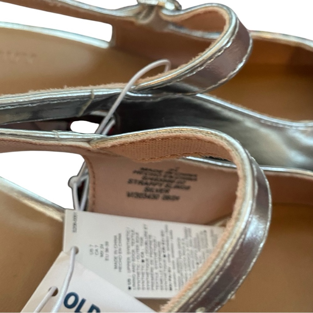 OLD NAVY Women's Slingback Maryjane Heels | size 7 | NWT | Silver. - Picture 3 of 5